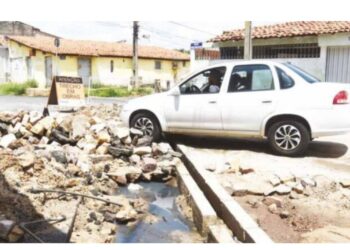 Um ano, buraco Sílvio Mendes